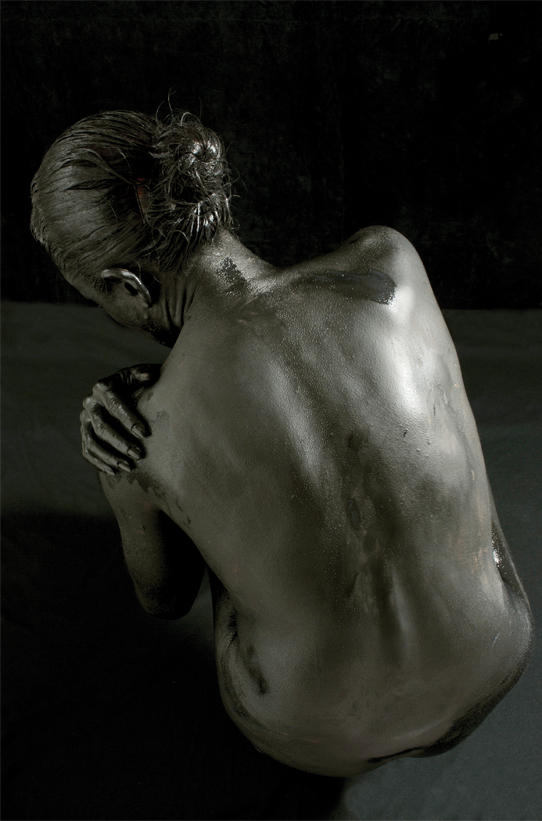 donna dipinta di nero (2)