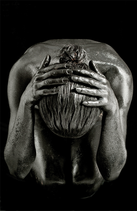 donna dipinta di nero (7)